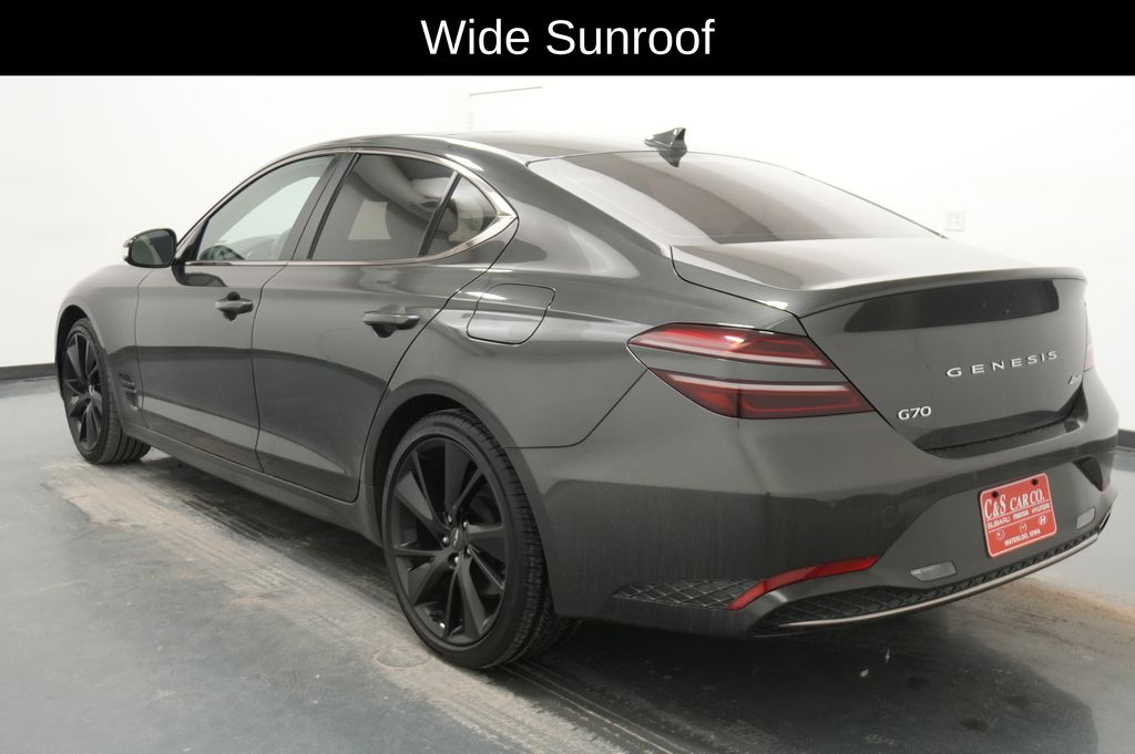 2023 Genesis G70
