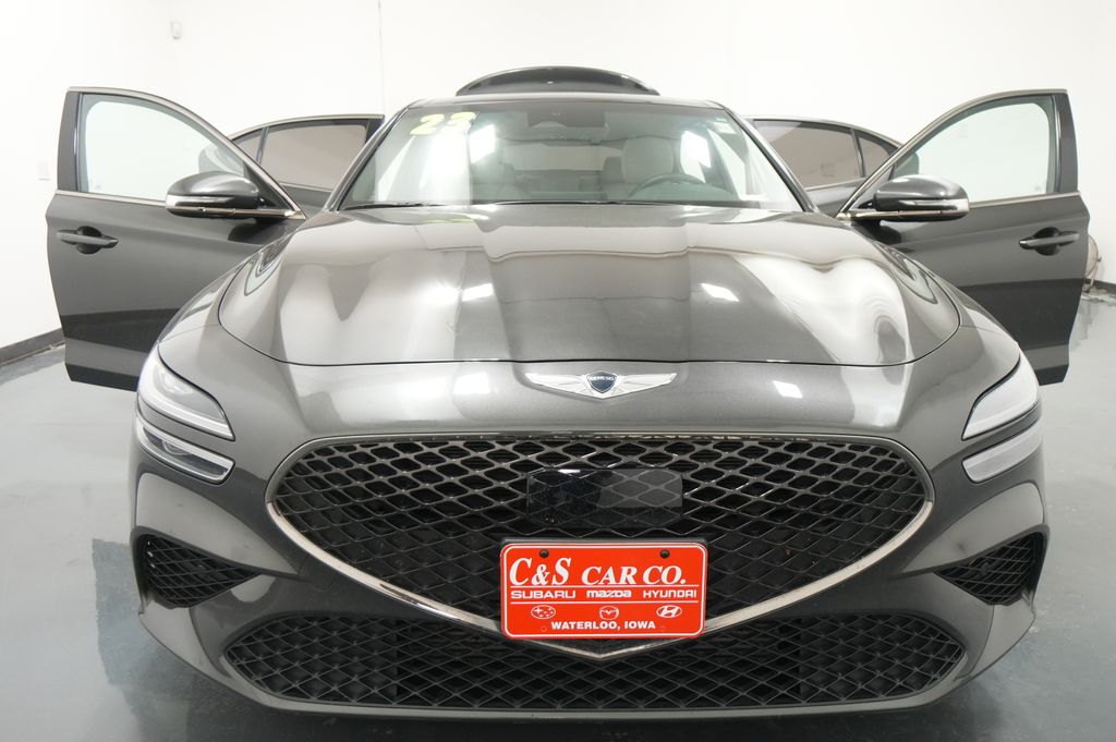 2023 Genesis G70