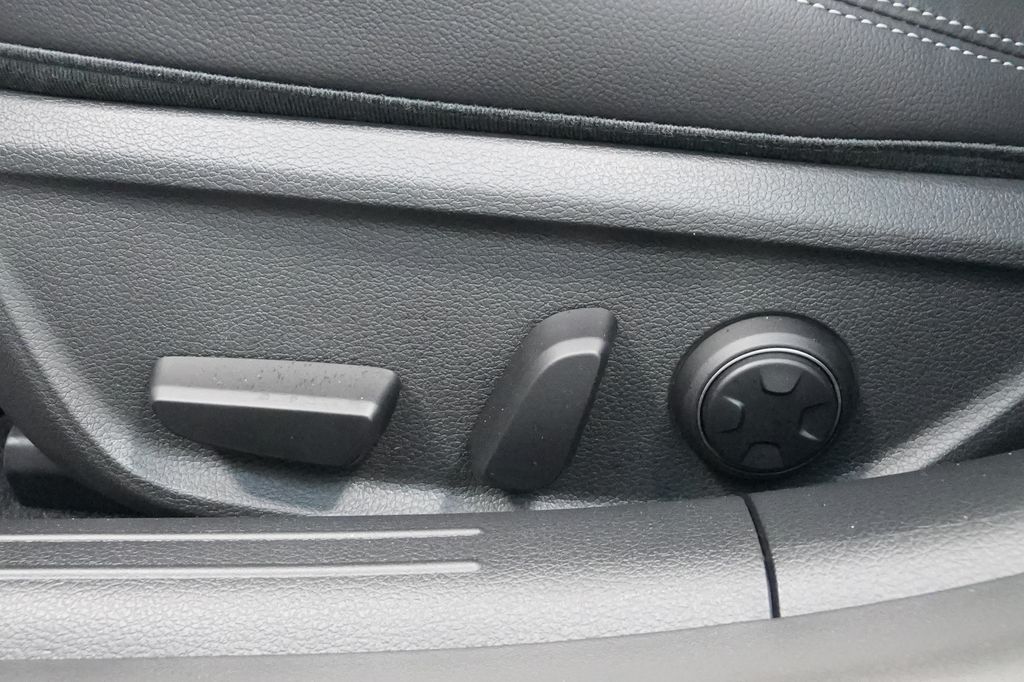 2026 Genesis G70
