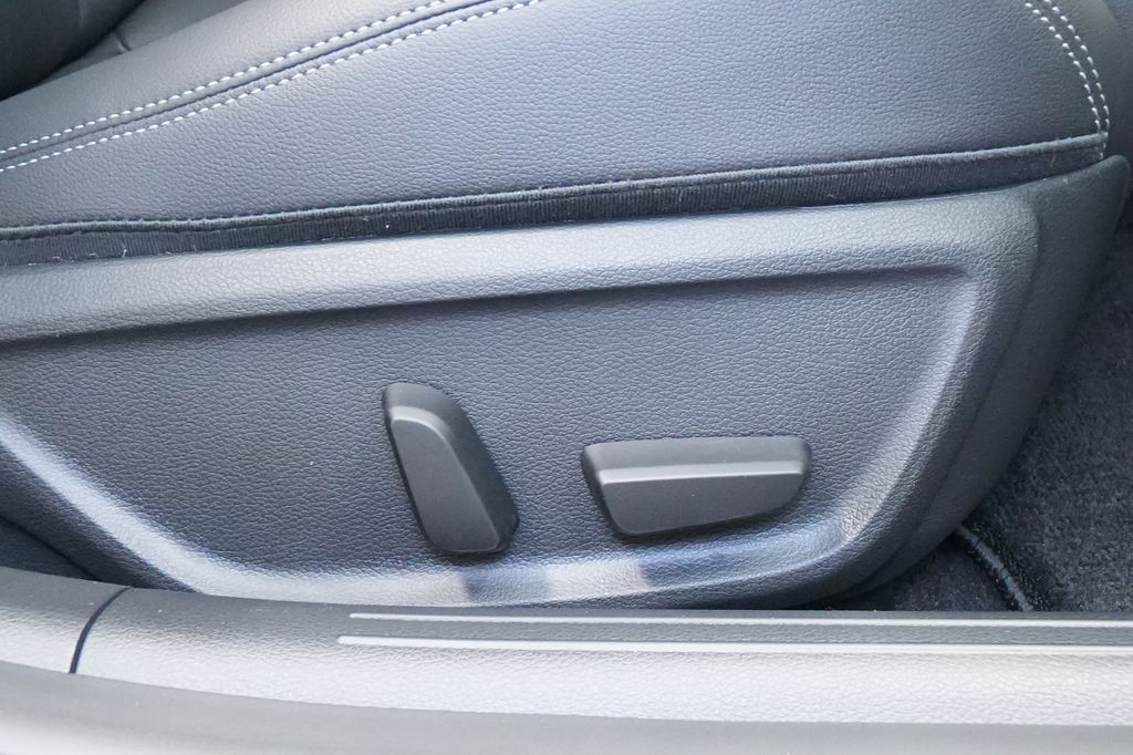 2026 Genesis G70