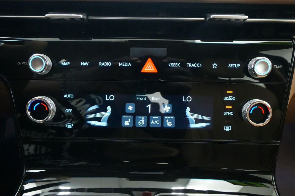 2027 Genesis G80