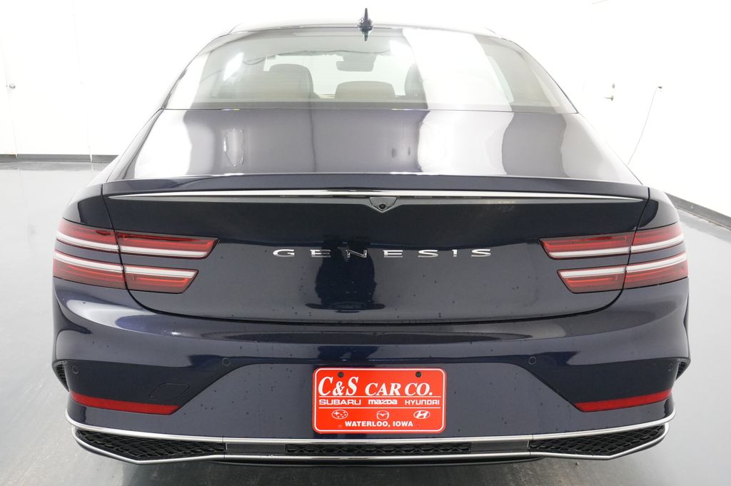 2027 Genesis G80