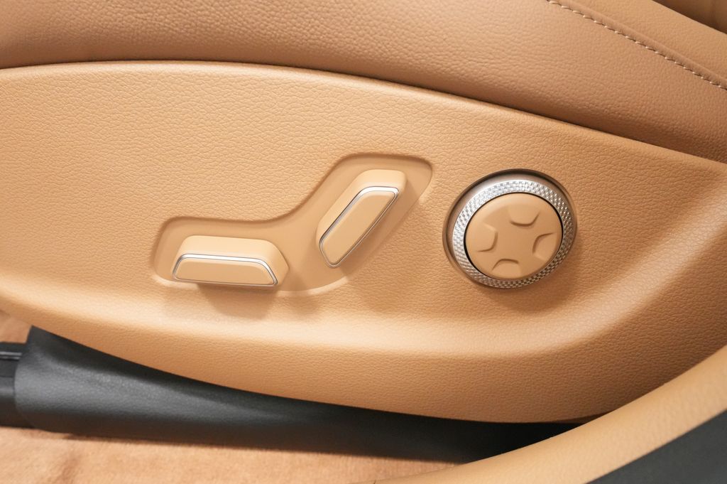 2027 Genesis G80