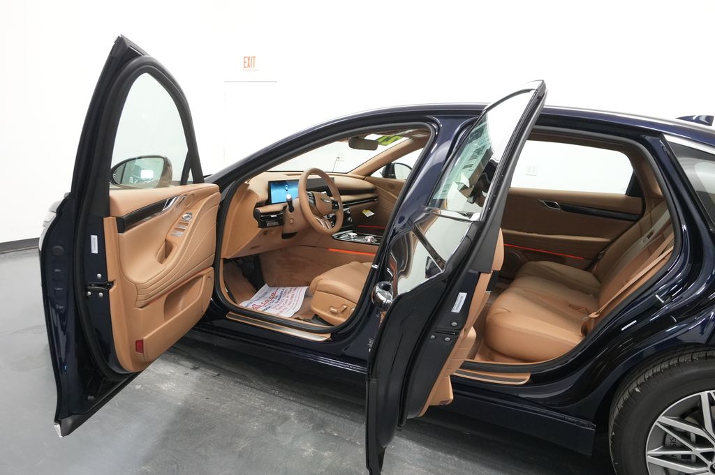 2027 Genesis G80