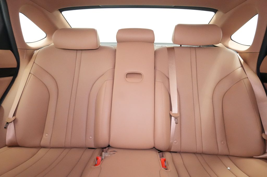 2027 Genesis G80