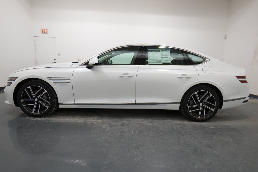 2027 Genesis G80