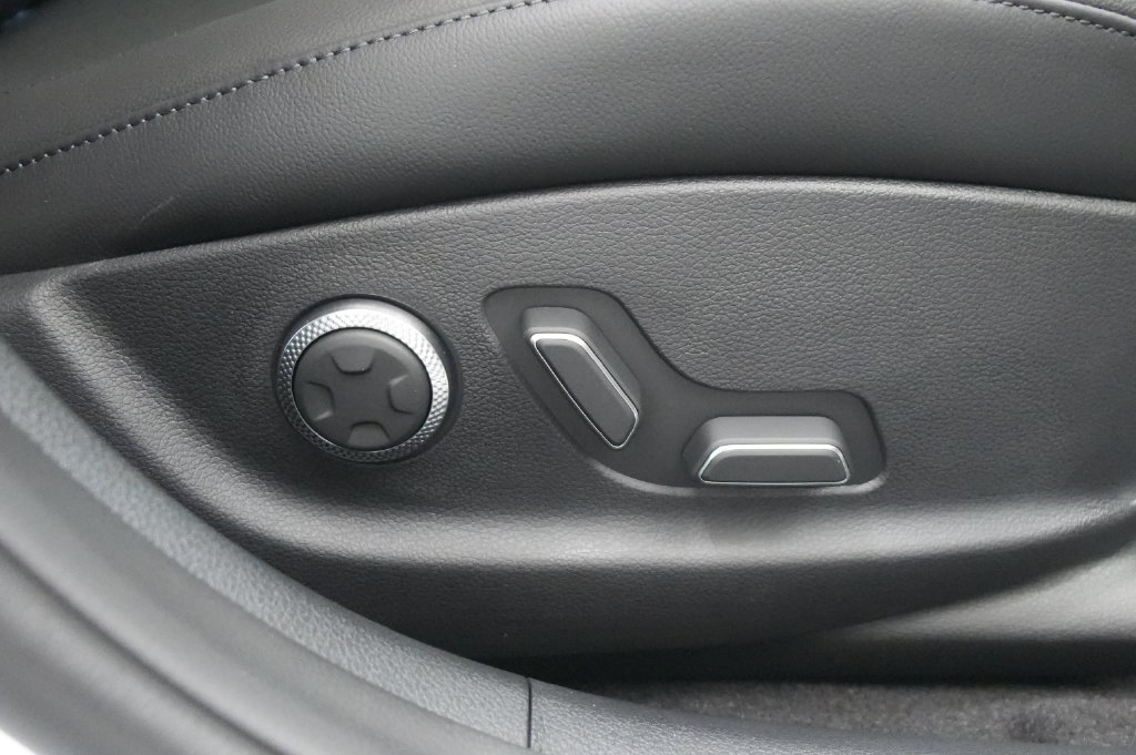 2027 Genesis G80