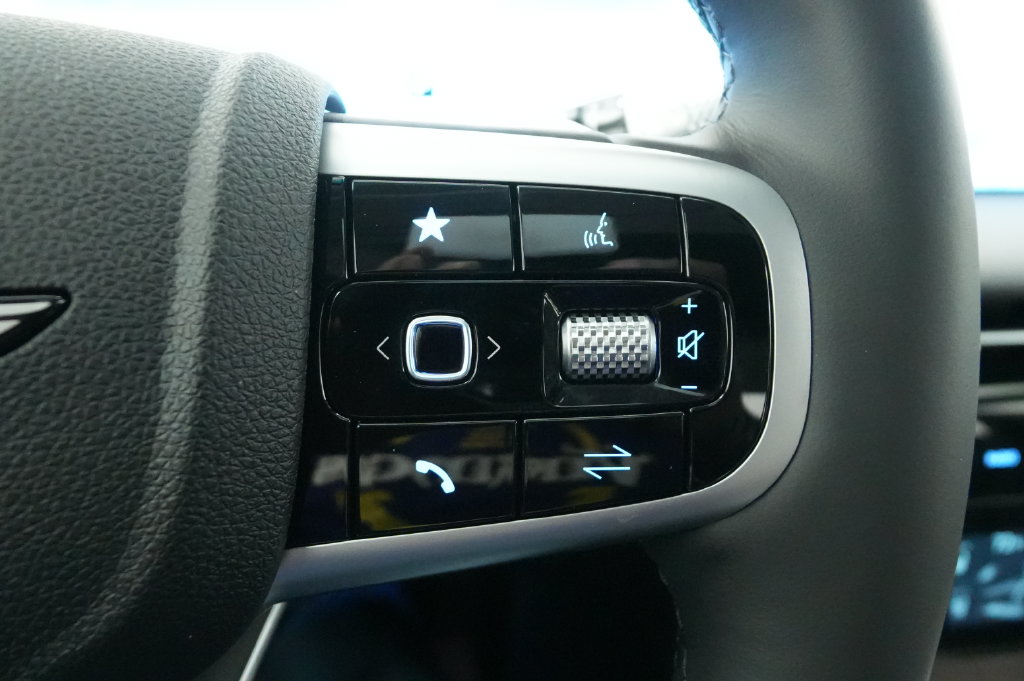 2027 Genesis G80
