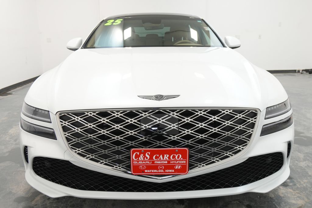 2025 Genesis G80