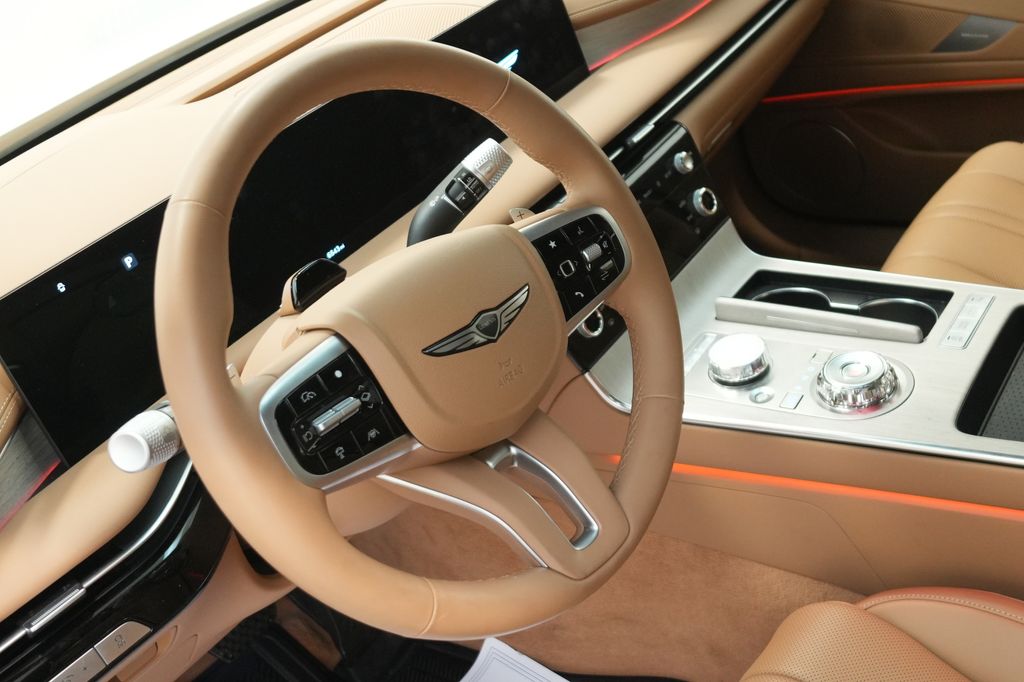 2025 Genesis G80