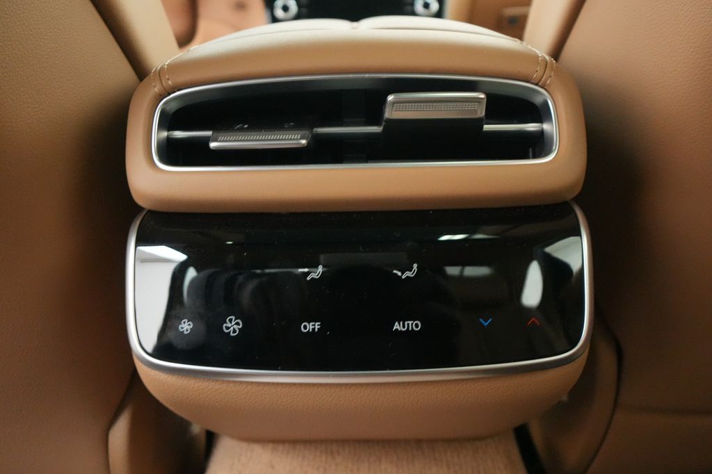 2025 Genesis G80