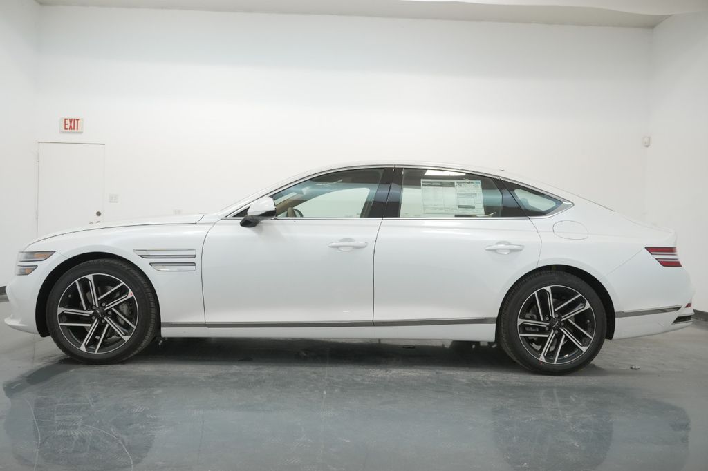 2025 Genesis G80
