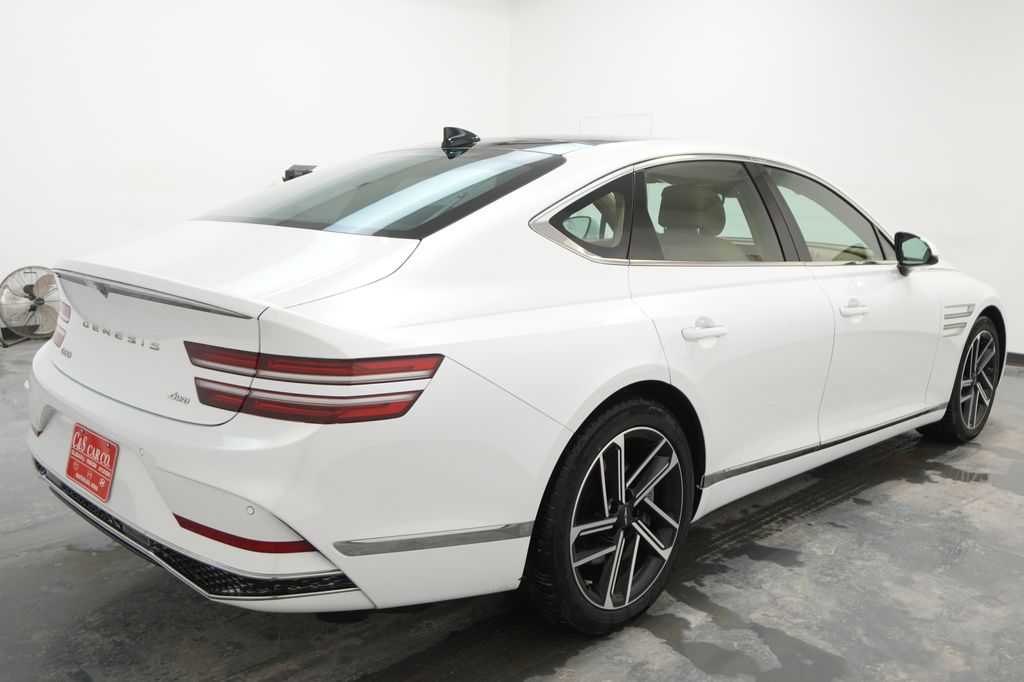 2025 Genesis G80