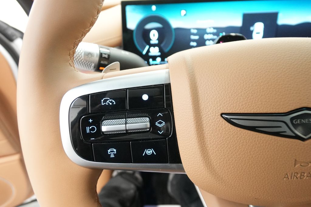 2025 Genesis G80