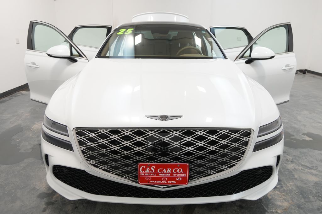 2025 Genesis G80