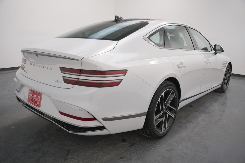 2025 Genesis G80