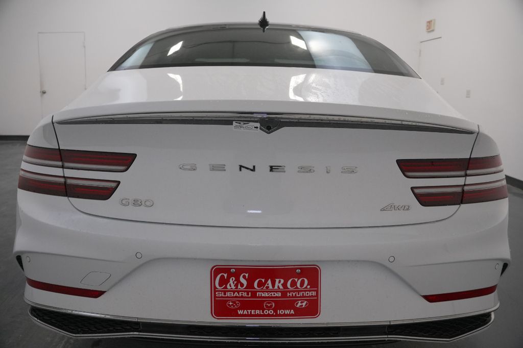 2025 Genesis G80