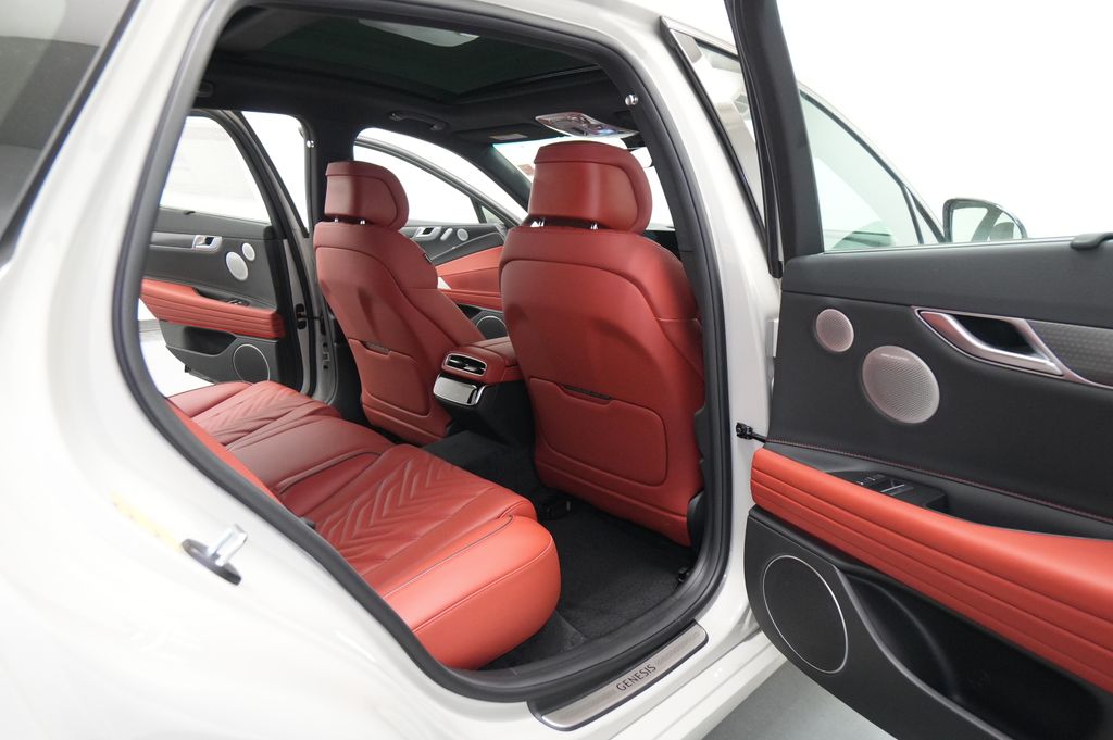 2027 Genesis G80