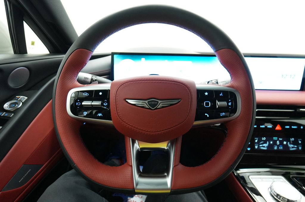 2027 Genesis G80