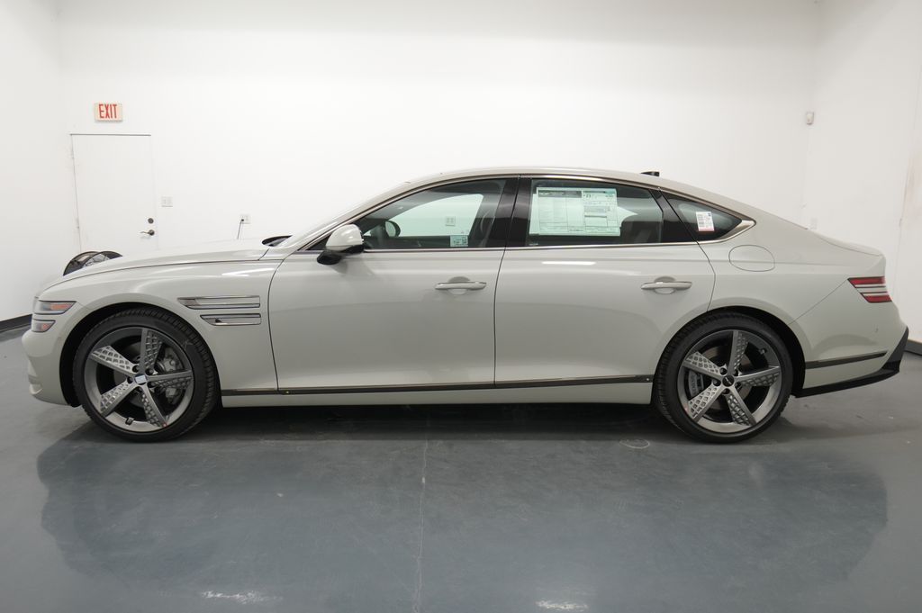 2027 Genesis G80