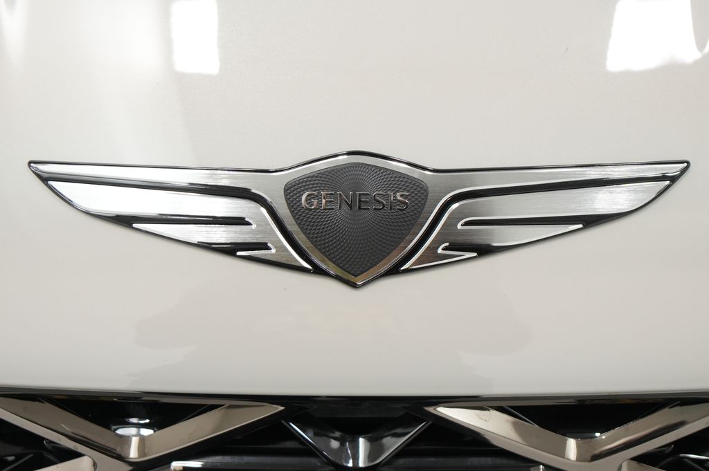 2027 Genesis G80