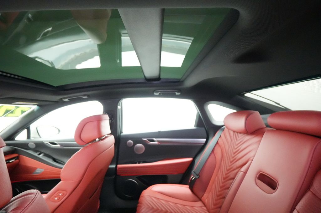 2027 Genesis G80