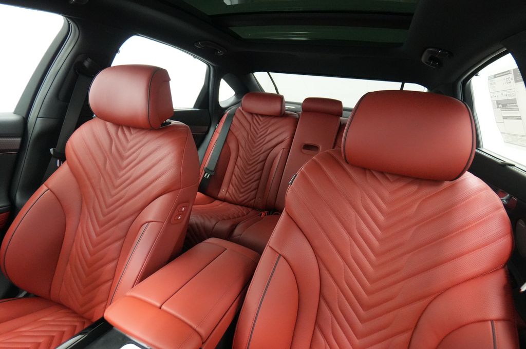 2027 Genesis G80
