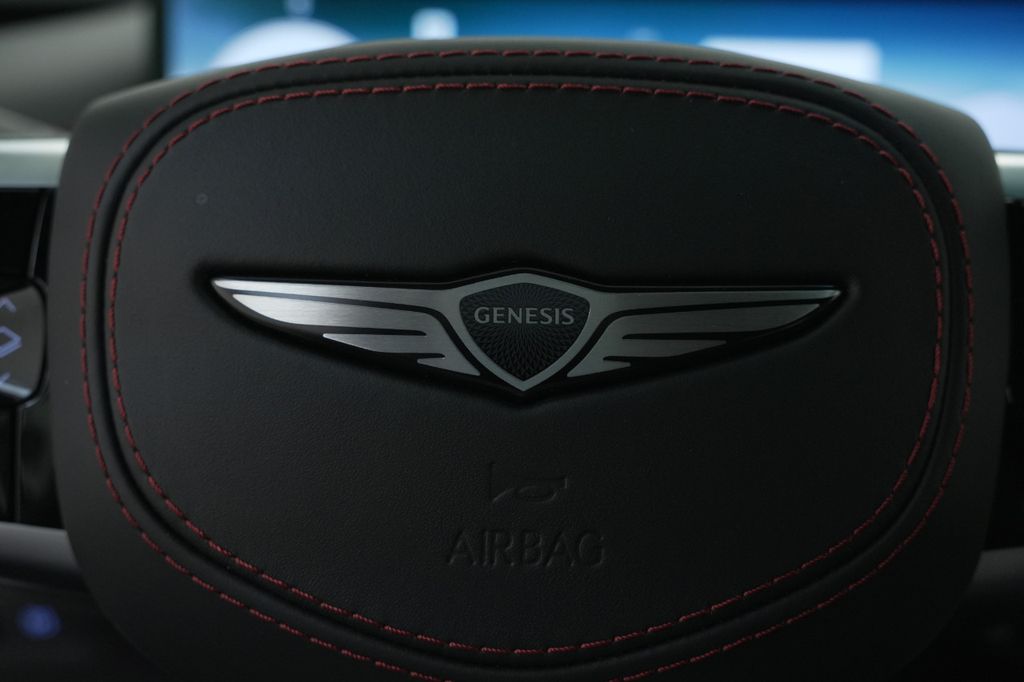 2025 Genesis G80