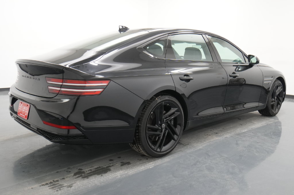 2027 Genesis G80