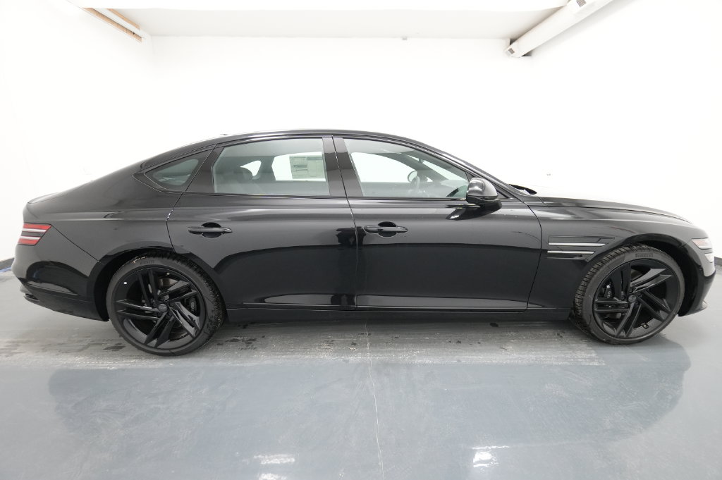 2027 Genesis G80