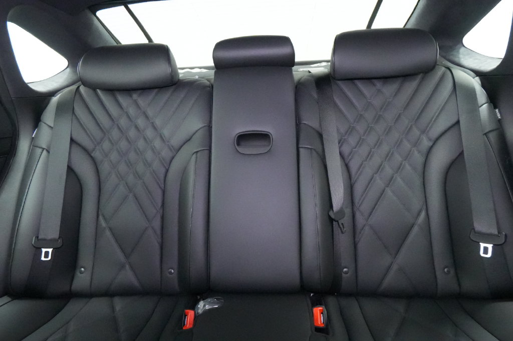 2027 Genesis G80