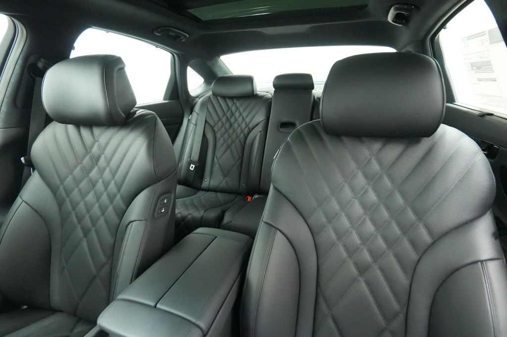 2027 Genesis G80