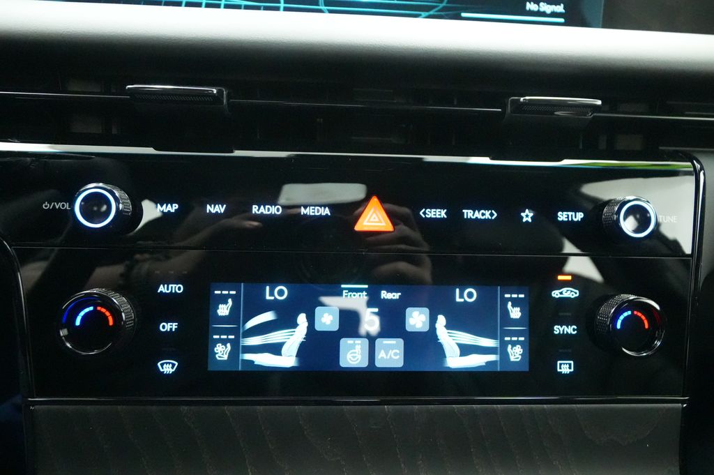 2027 Genesis G80