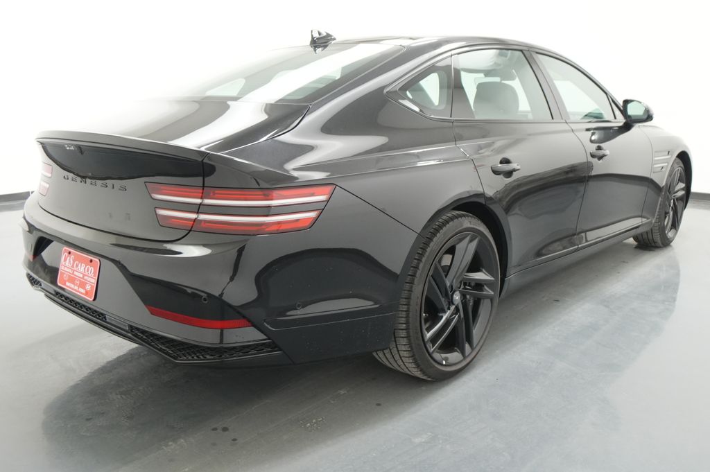 2027 Genesis G80