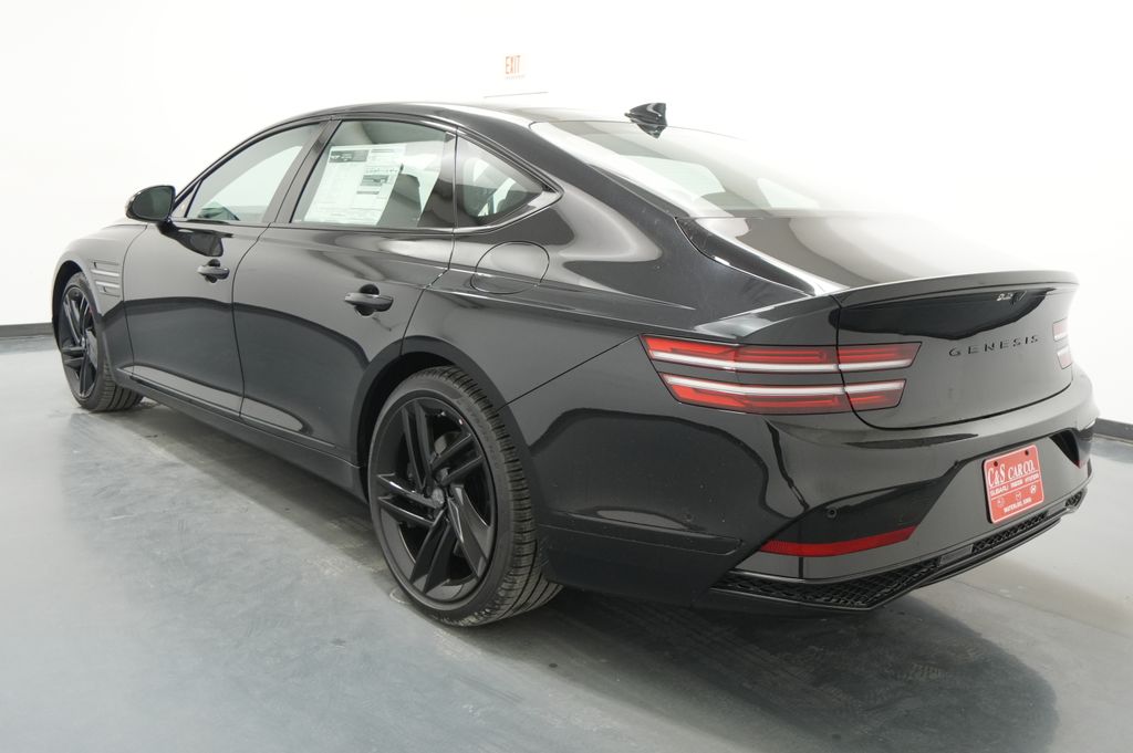 2027 Genesis G80