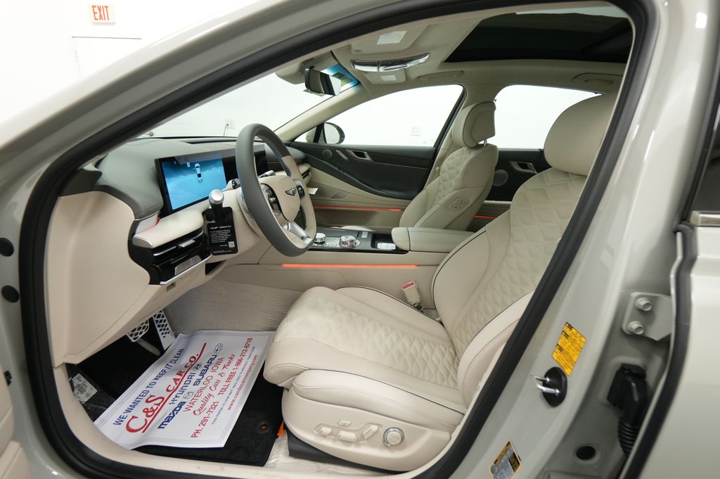 2027 Genesis G80