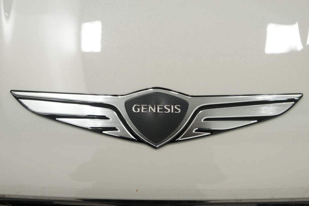 2027 Genesis G80