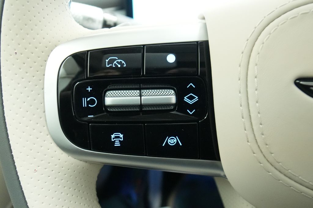 2027 Genesis G80