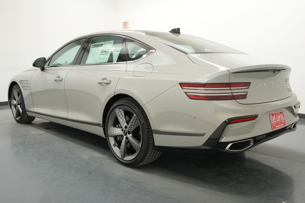 2027 Genesis G80