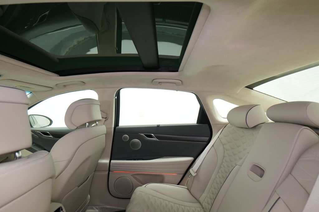2027 Genesis G80