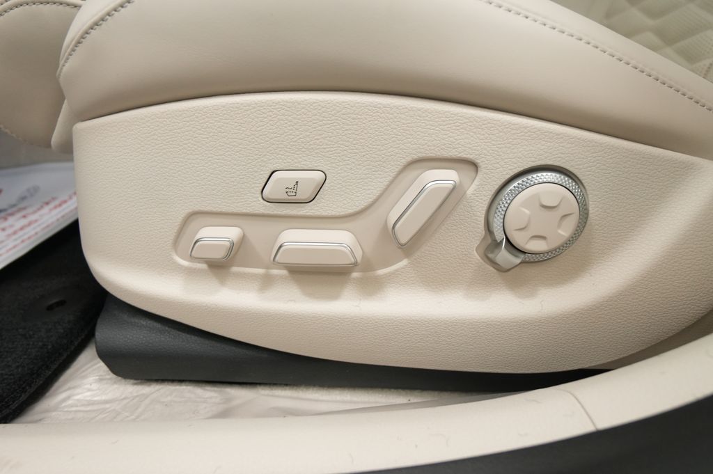 2027 Genesis G80