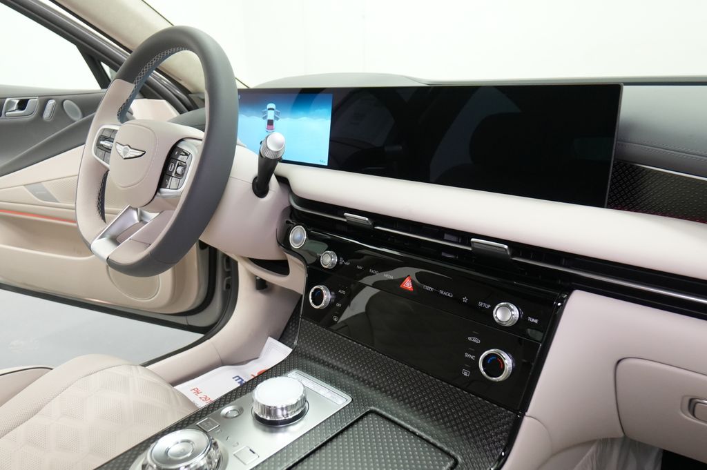 2027 Genesis G80