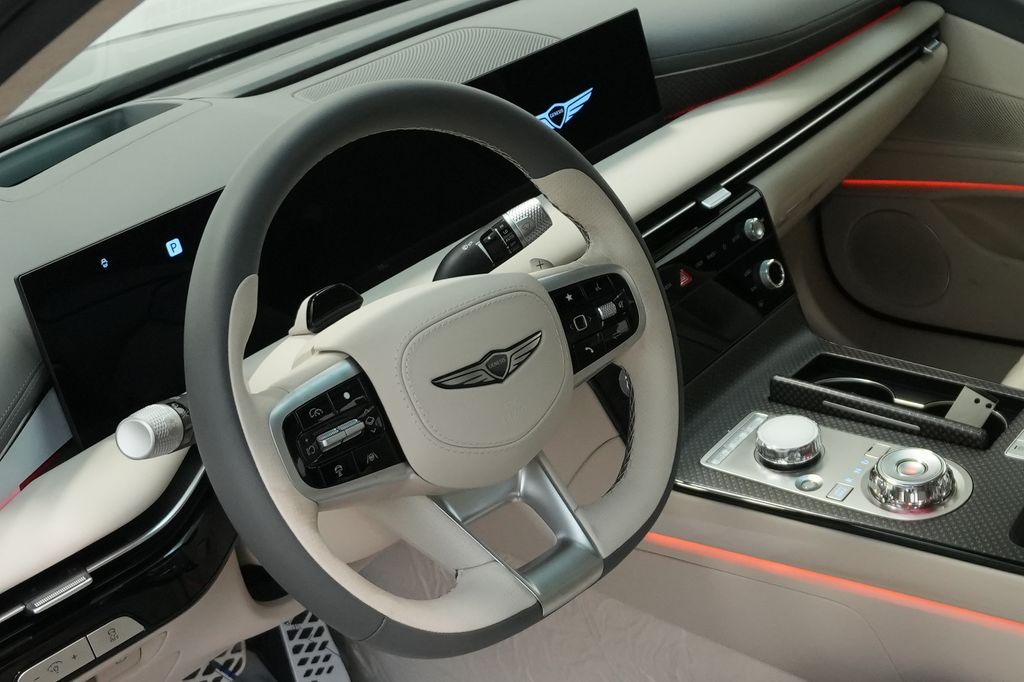 2026 Genesis G80