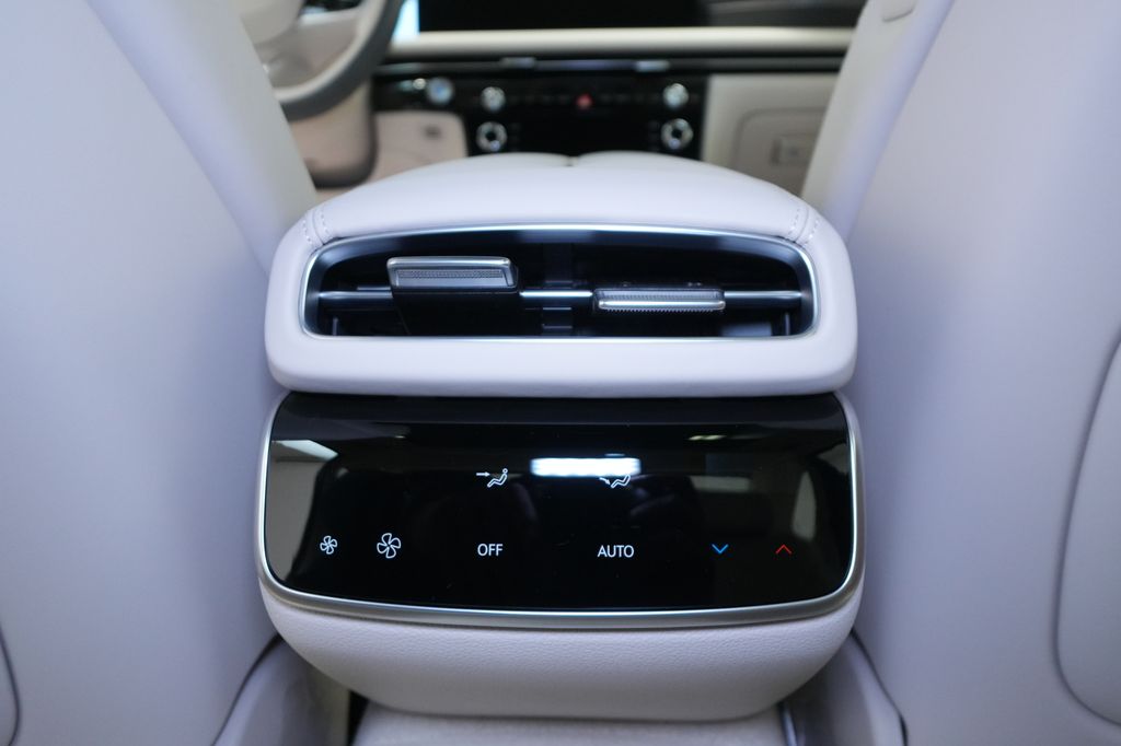 2026 Genesis G80