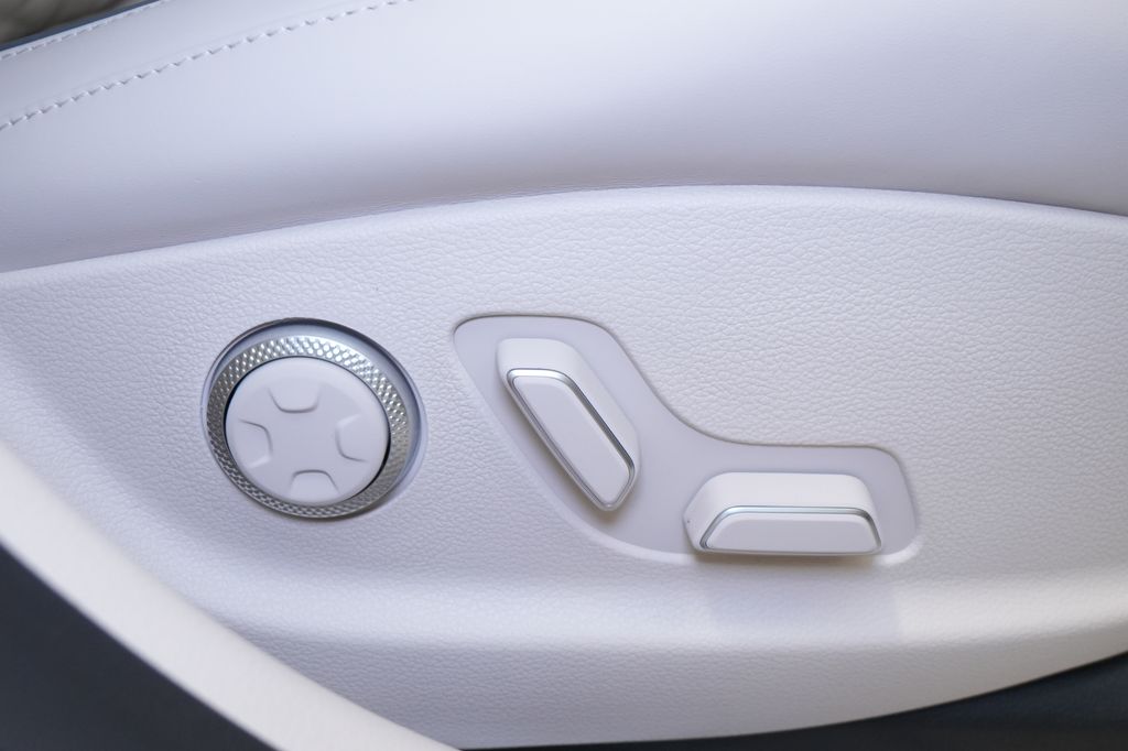 2026 Genesis G80