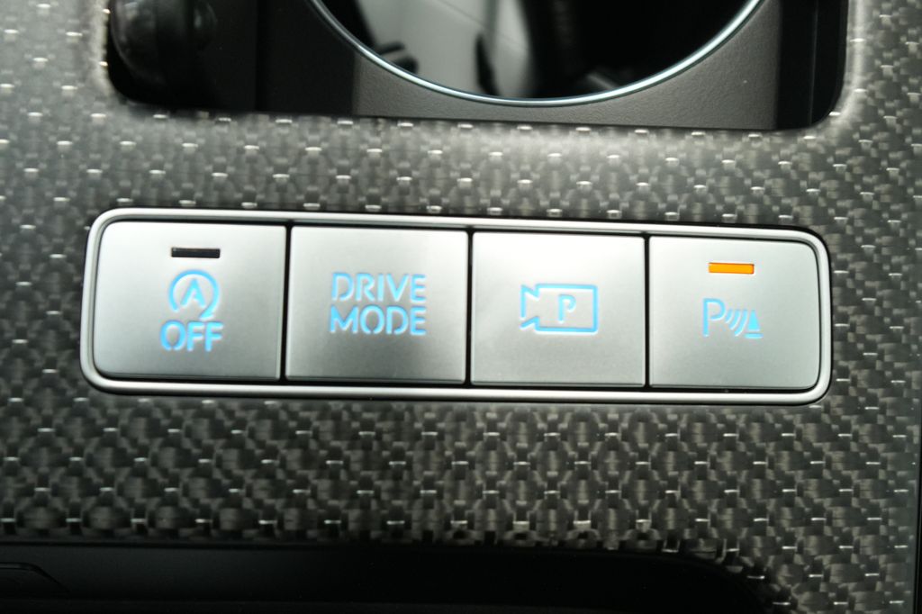 2026 Genesis G80