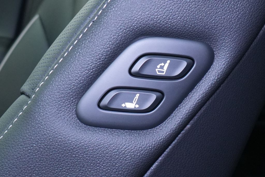 2026 Genesis GV80