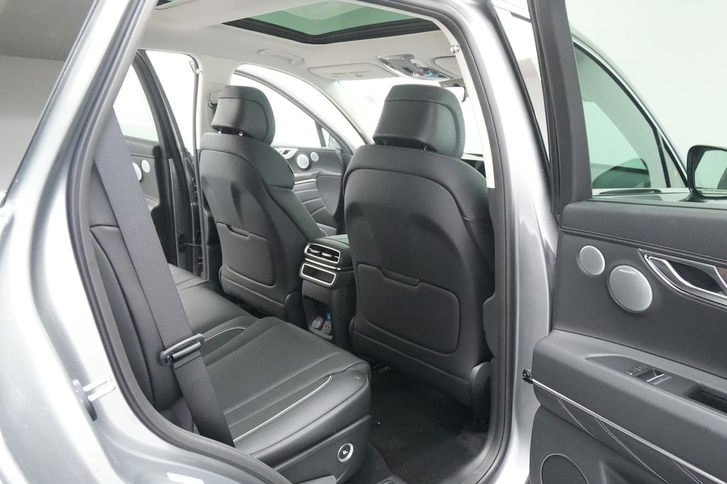 2026 Genesis GV80