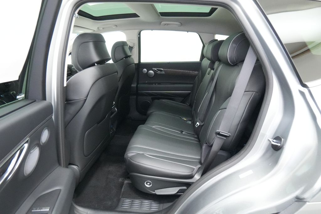 2026 Genesis GV80
