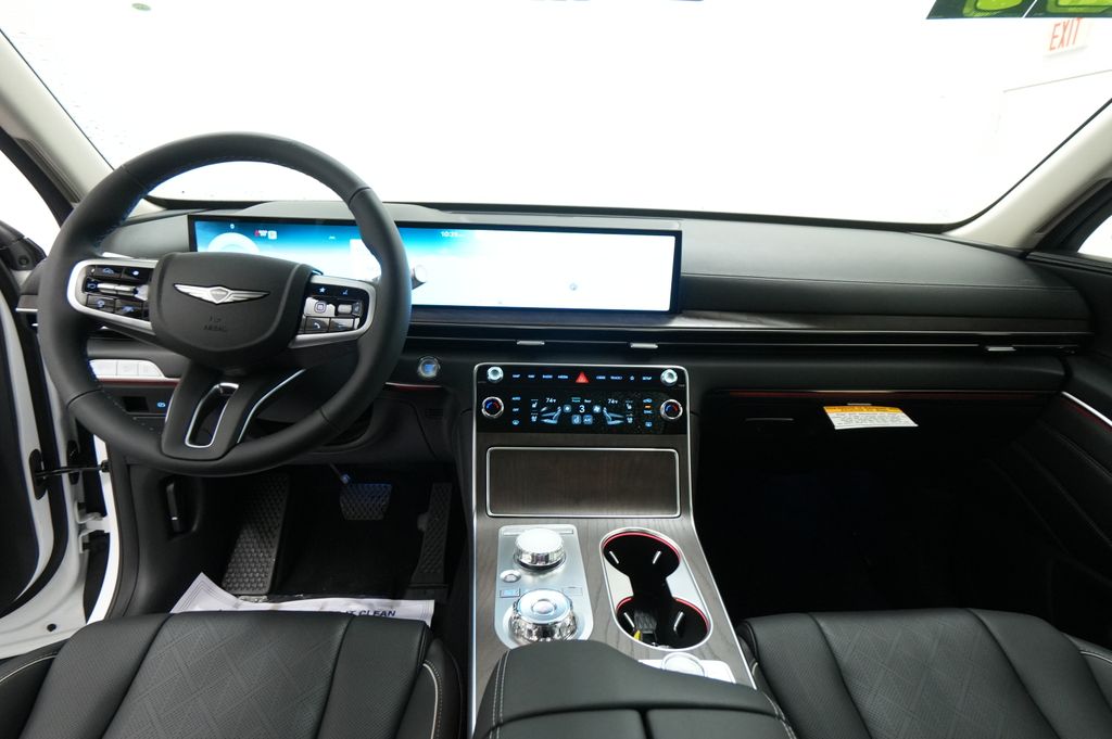 2027 Genesis GV80